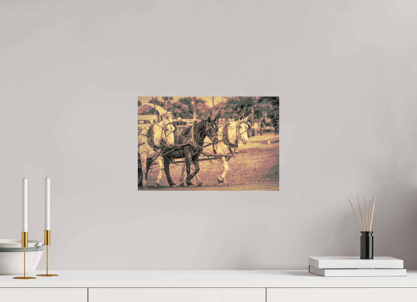 15 x 10″, Aluminum - low glare Horsepower